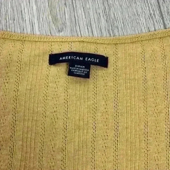 American Eagle Yellow Short Sleeve Button Front Top Size S - Picture 5 of 9